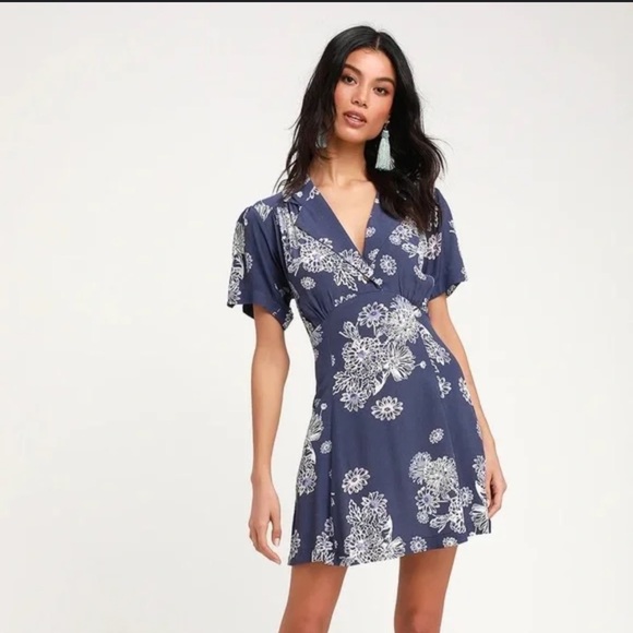Free People Dresses & Skirts - Free People Blue Hawaii Washed Blue Floral Print Mini Dress Size Large